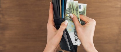 How to receive and transfer money in Cyprus