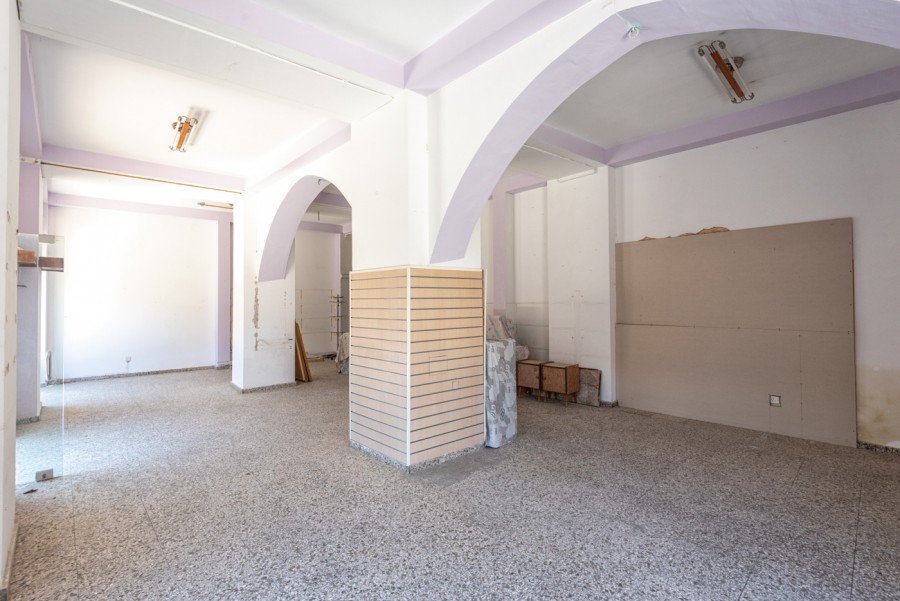 Polis, Polis Shop For Sale | 2624