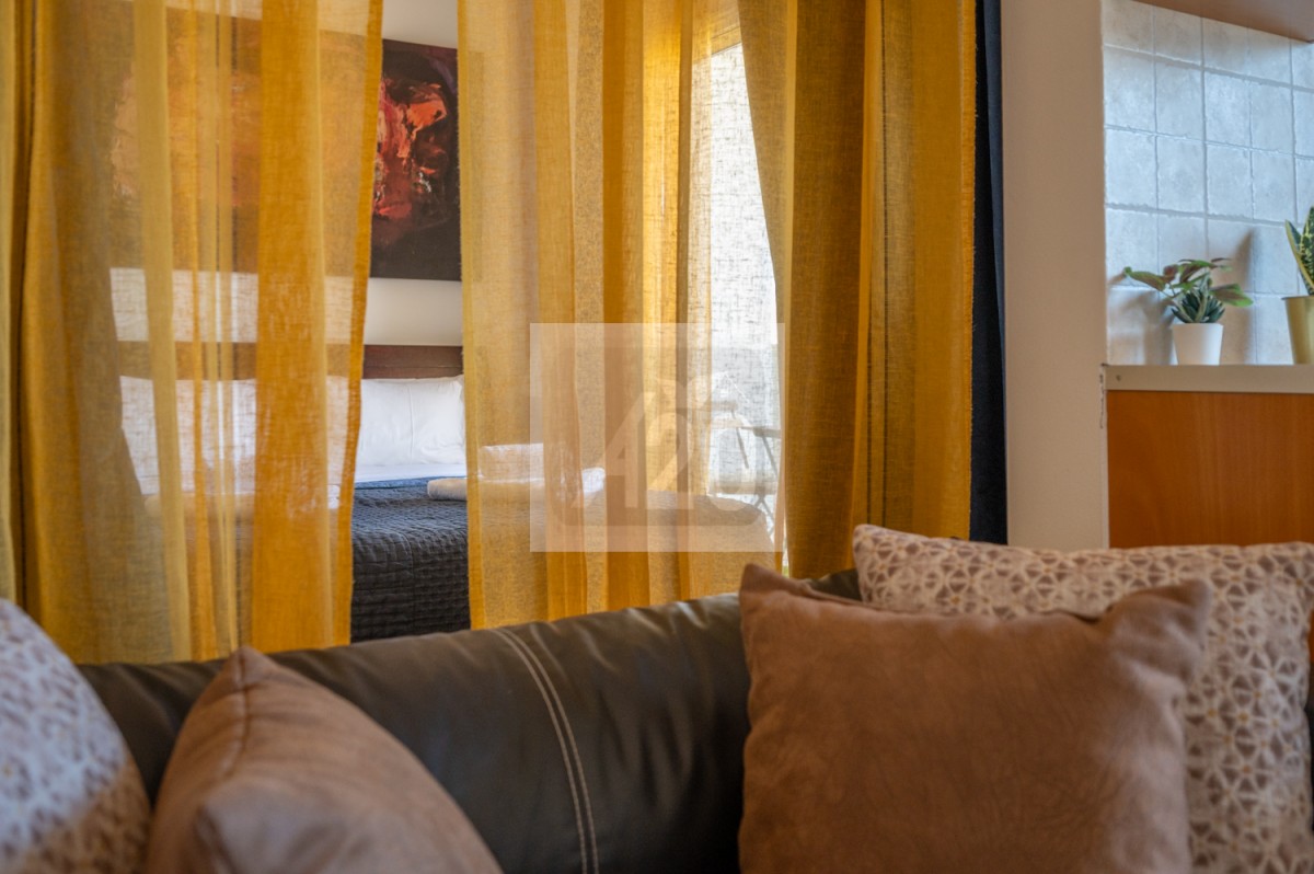 Polis, Polis Studio For Sale | 3085