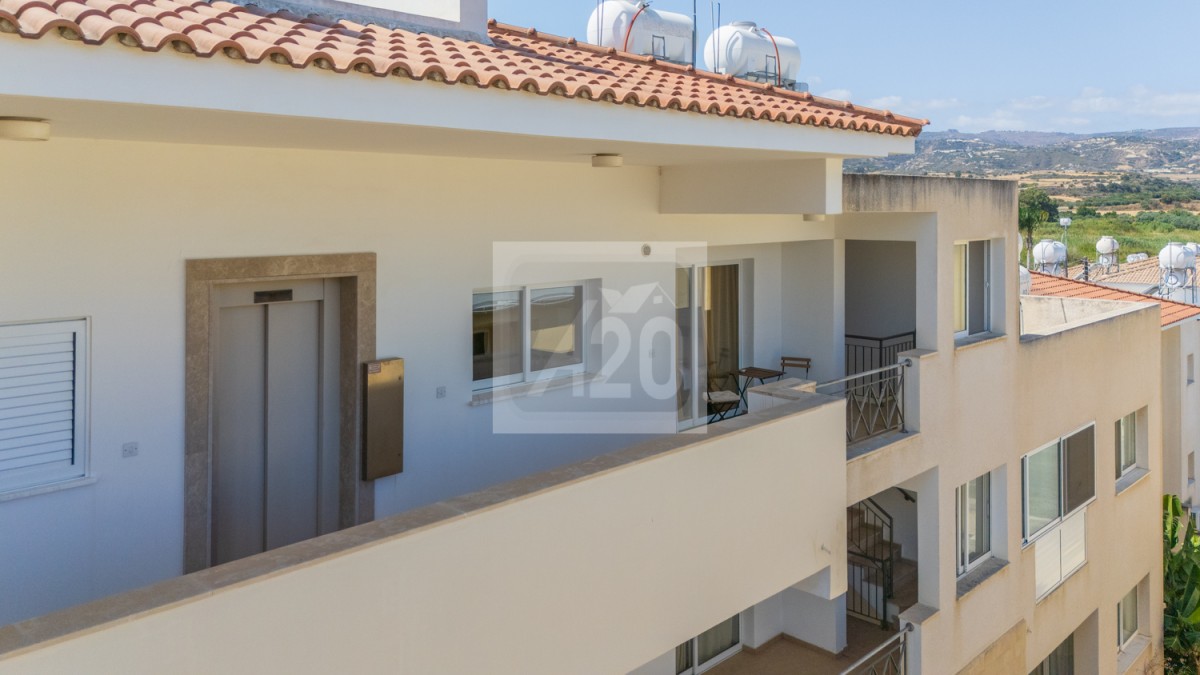 Polis, Polis Studio For Sale | 3085