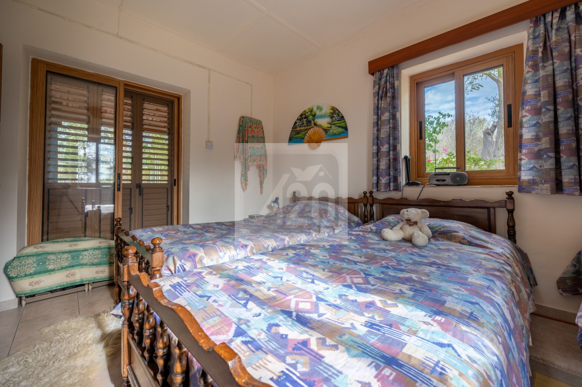 Milia, Polis Bungalow For Sale | 3098