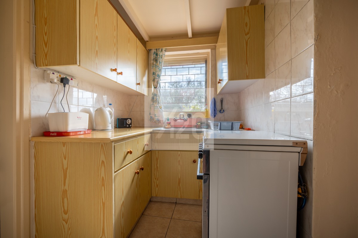 Milia, Polis Bungalow For Sale | 3098