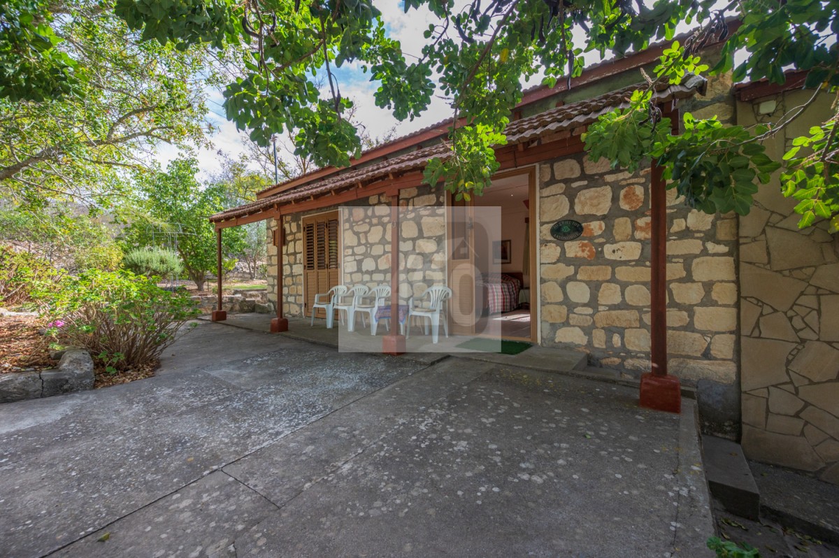 Milia, Polis Bungalow For Sale | 3098