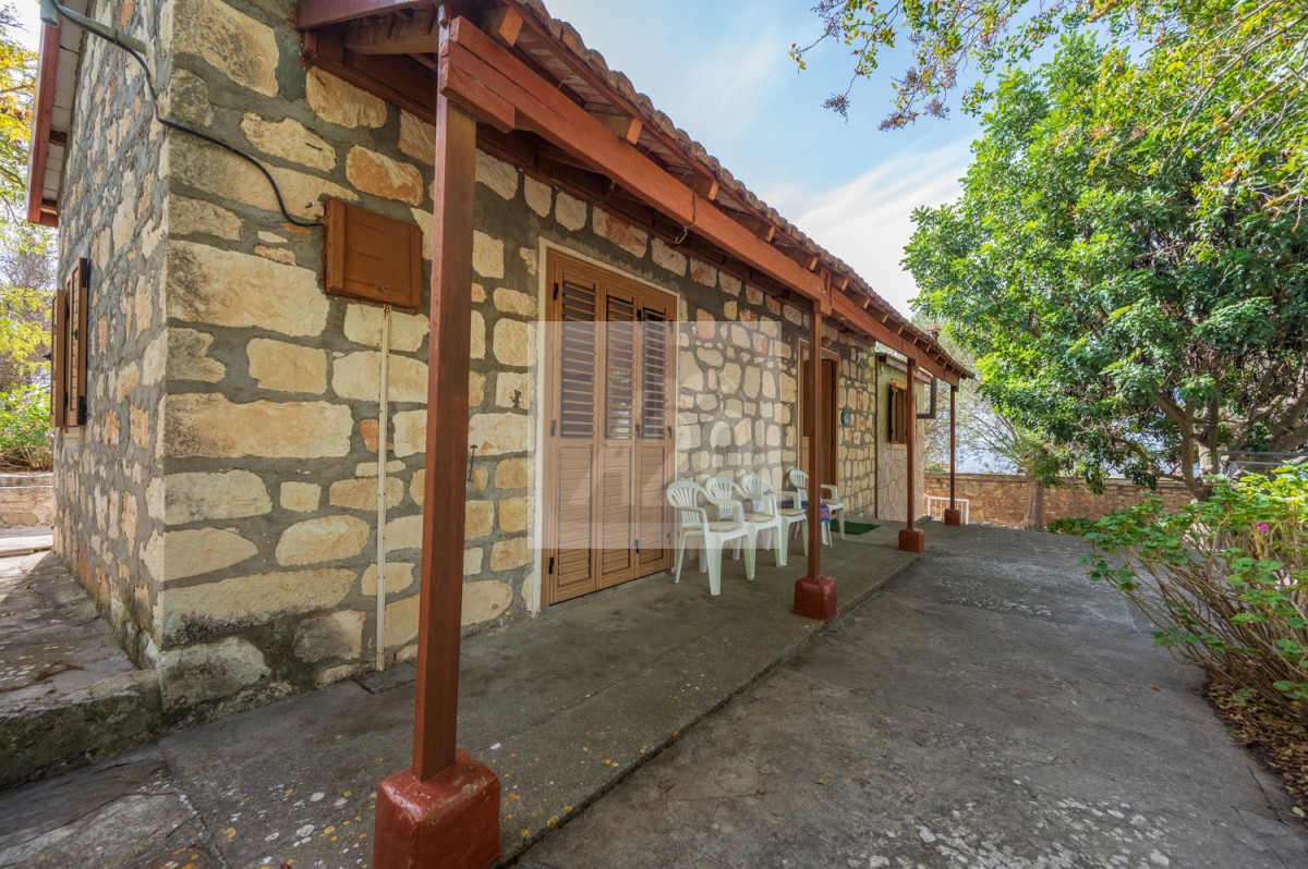 Milia, Polis Bungalow For Sale | 3098