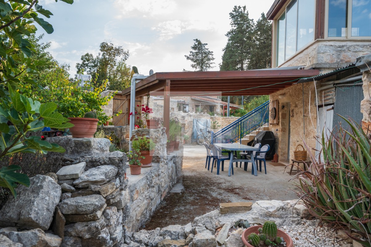 Arodes, Polis Semi Detached Villa For Sale | 3102