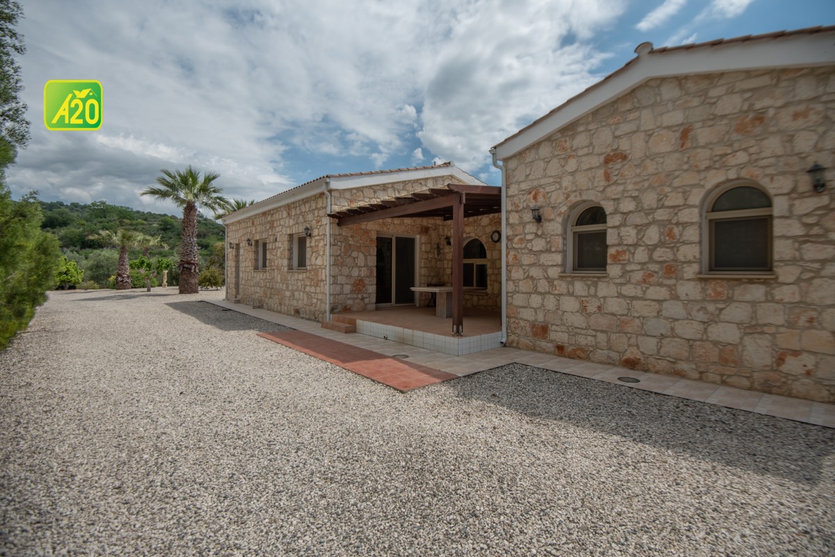 Simou, Polis Detached Villa For Sale | 3114