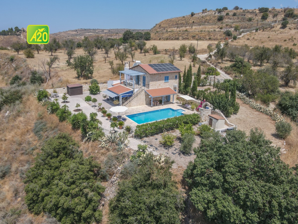 Giolou, Polis Detached Villa For Sale | 3137