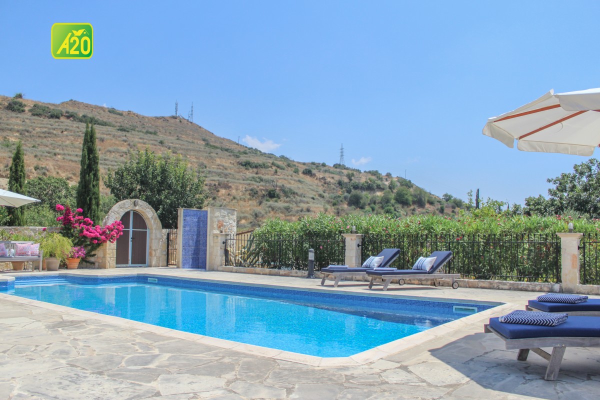 Giolou, Polis Detached Villa For Sale | 3137