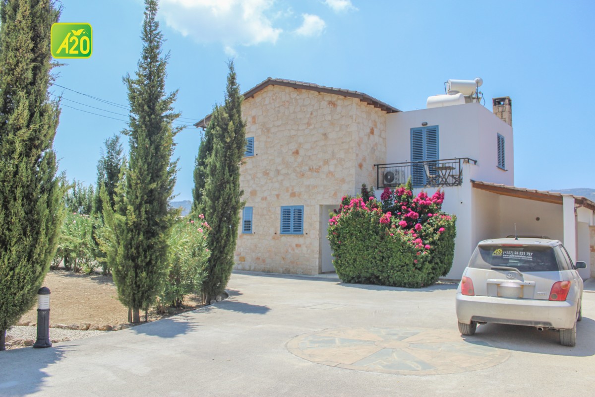 Giolou, Polis Detached Villa For Sale | 3137